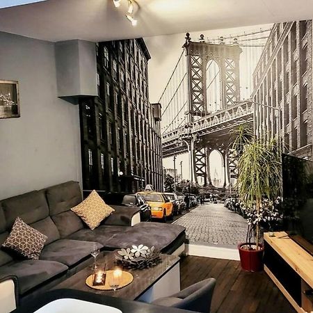 T2 Cosy Autonome H24 Parking Prive Attenant Tv 165Cm Netflix Wi-Fi Au Rez-De-Chaussee Alençon Eksteriør bilde