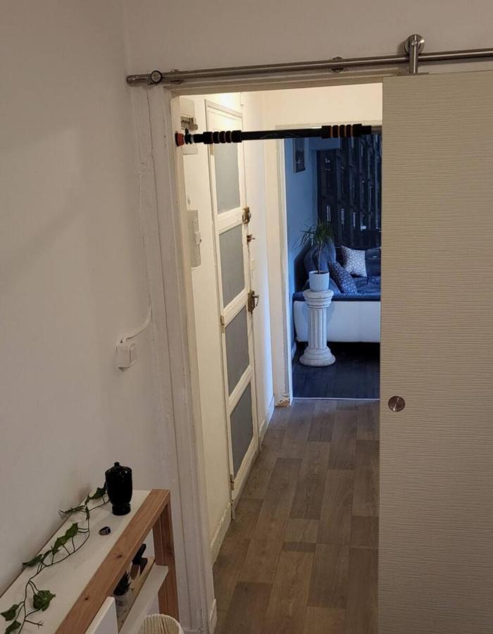 T2 Cosy Autonome H24 Parking Prive Attenant Tv 165Cm Netflix Wi-Fi Au Rez-De-Chaussee Alençon Eksteriør bilde